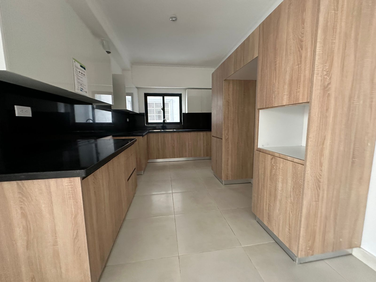 apartamentos - Alquiló nuevo Renacimiento piso 4 lí US$1,500 cons 4