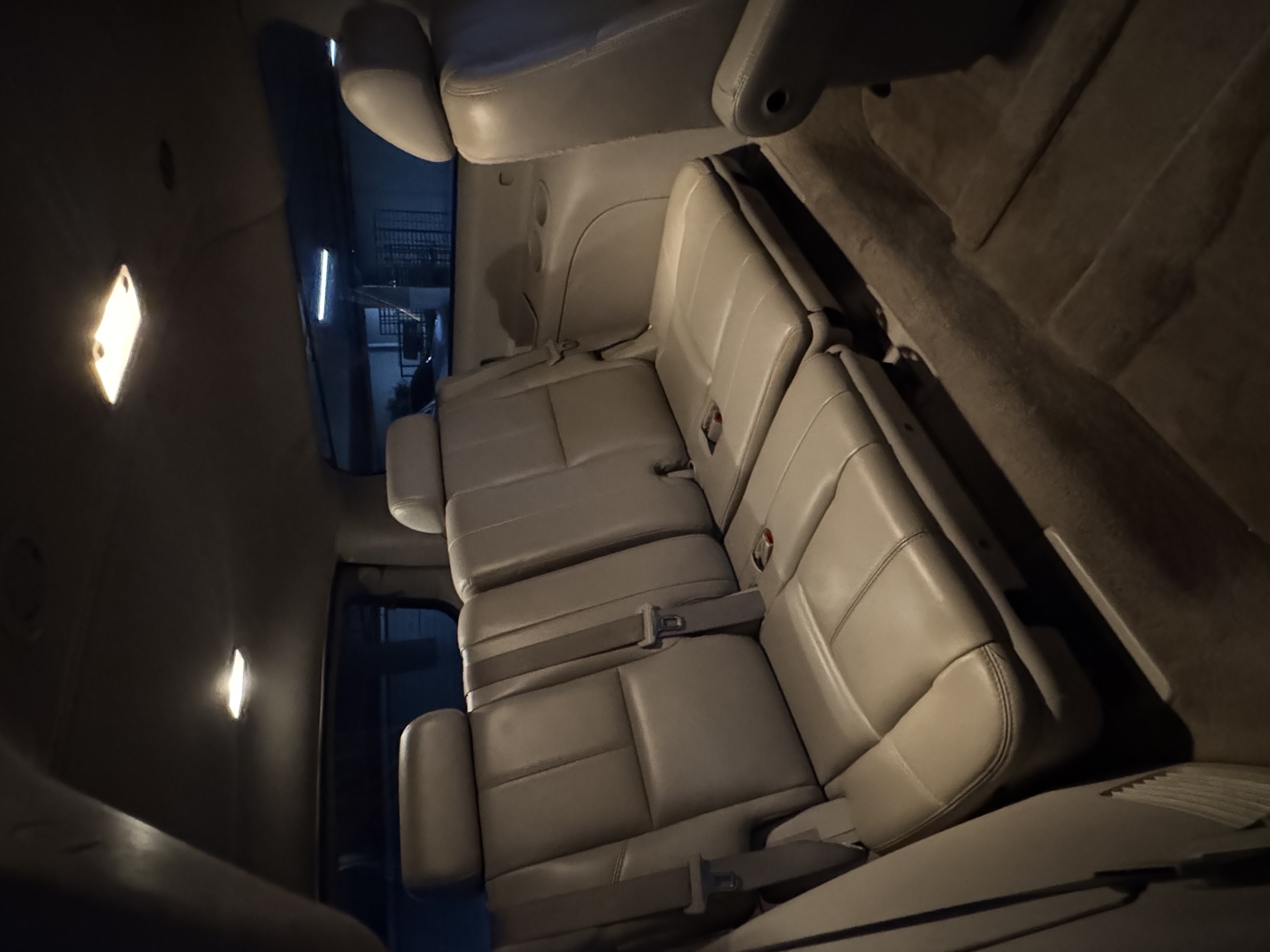 jeepetas y camionetas - Chevrolet Suburban LT 4x4 2007 6