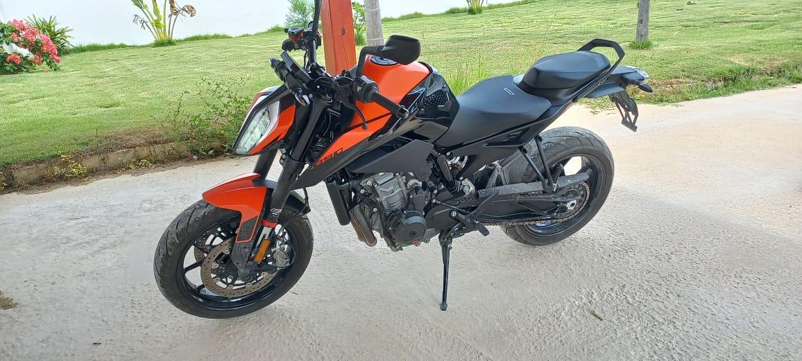 motores y pasolas - KTM Duke 890 3