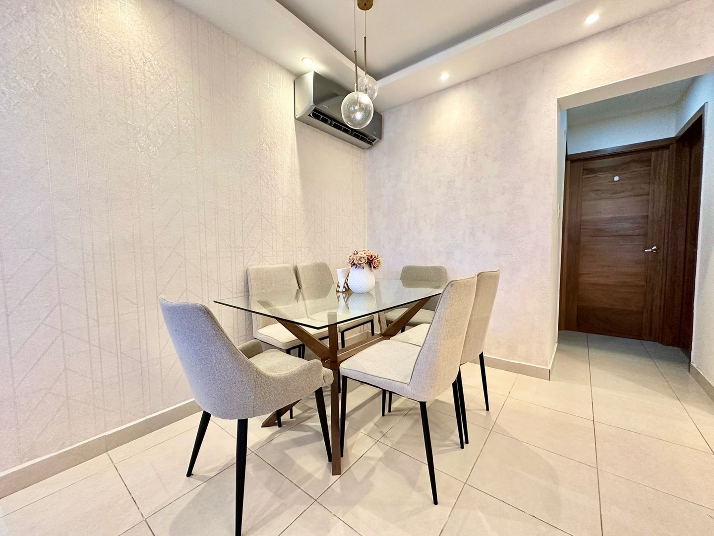 apartamentos - Apartamento 1er piso en la Avenida Independencia 2 habitaciones  2