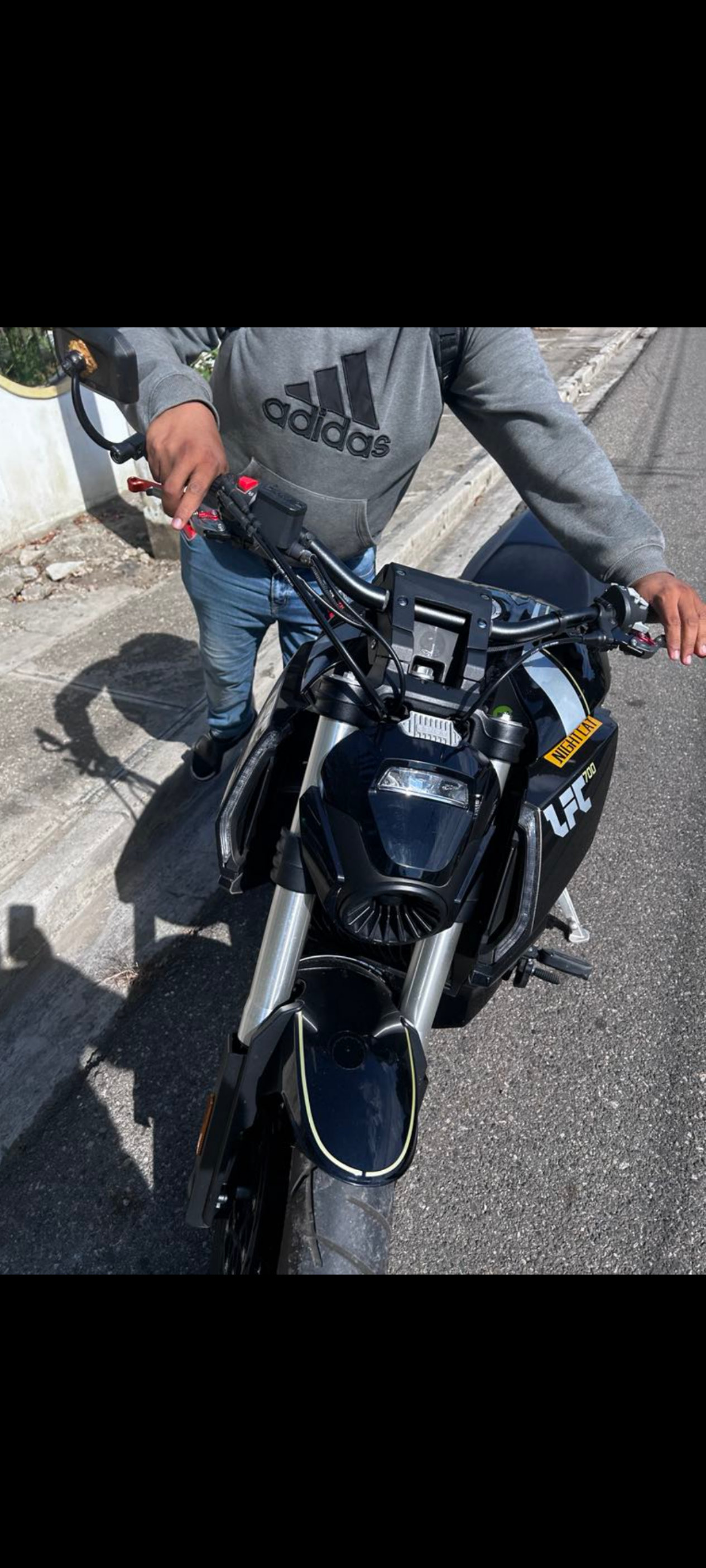 motores y pasolas - vendo moto Benda 2023  3