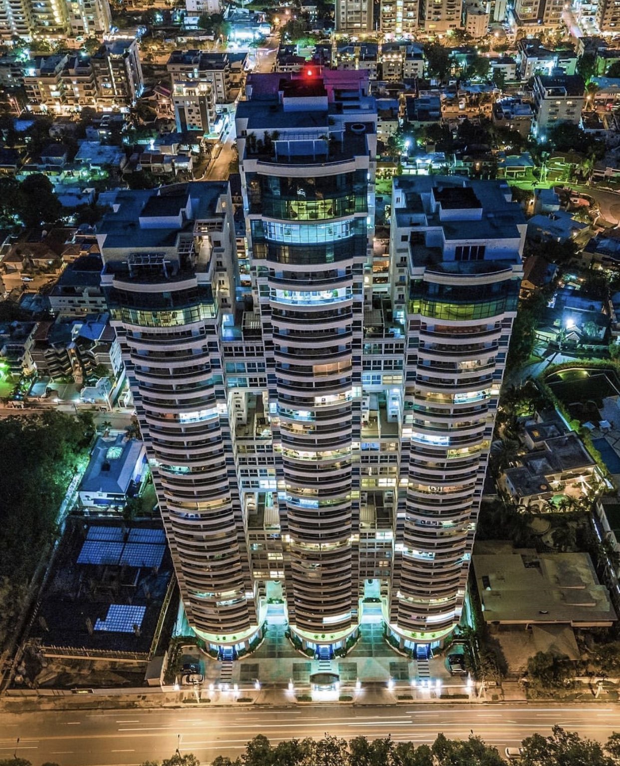 apartamentos - Apartamento amueblado Av. Anacaona Torre Mar Azul 3