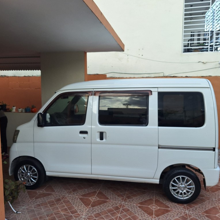 jeepetas y camionetas - Toyota Pixis van 2017 2
