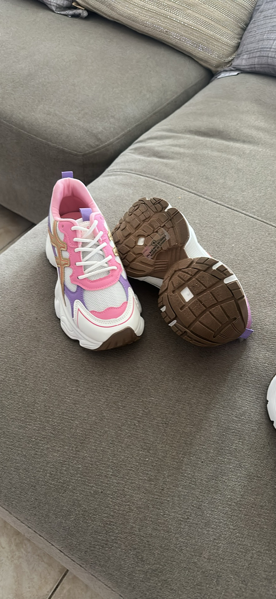 zapatos para mujer - Tenis de dama fashion Nova , size 8, 2000 0