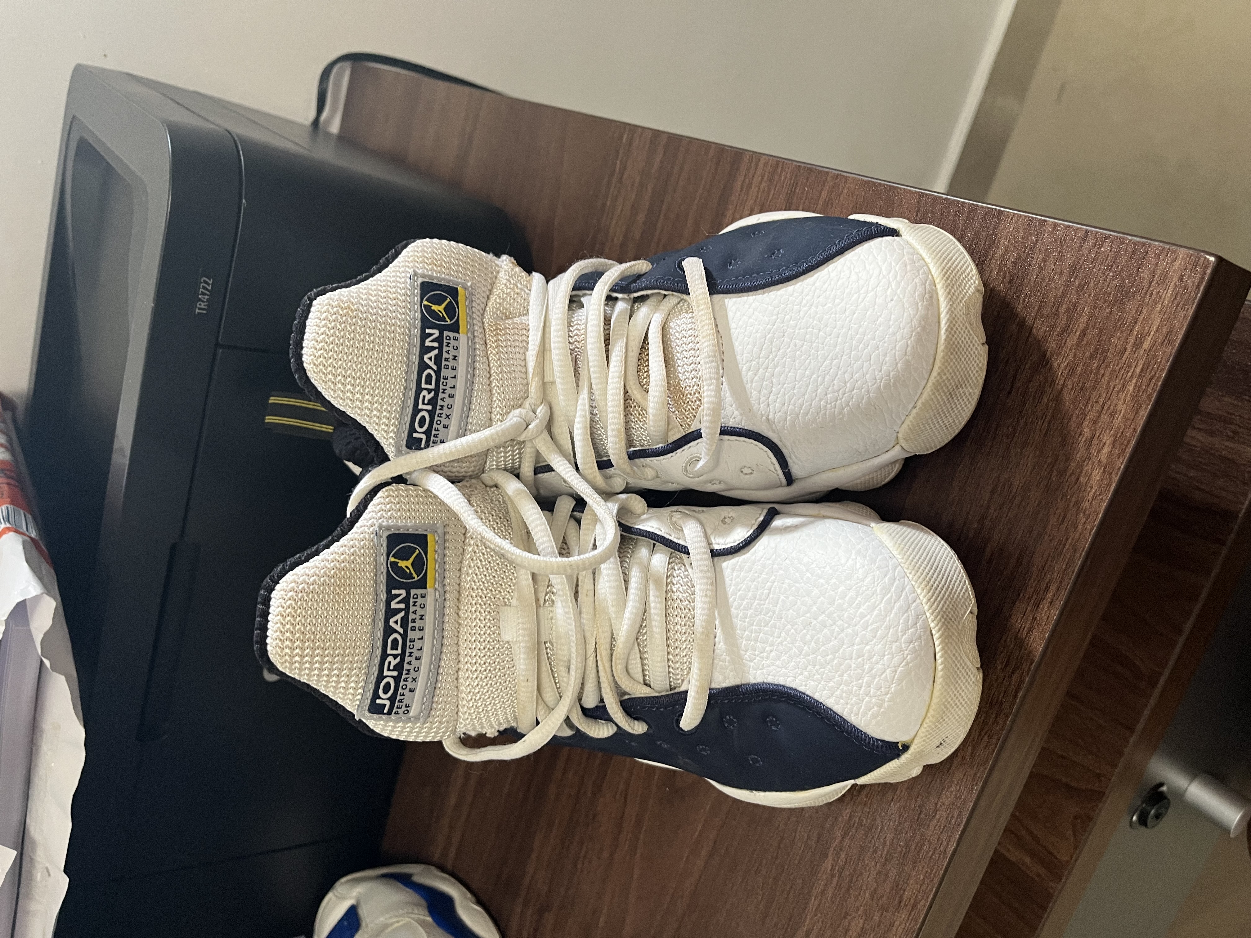 zapatos para hombre - Vendo tenis de niños size  5.Y y 4.5Y 2