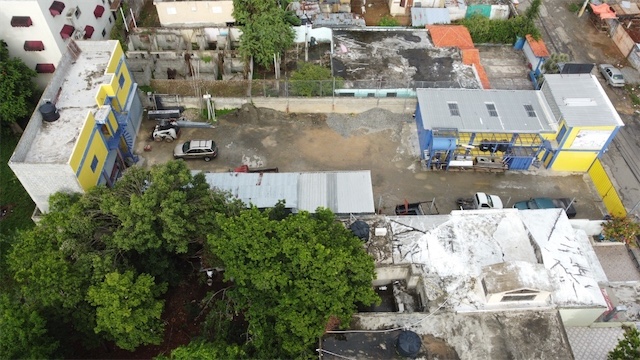 oficinas y locales comerciales - Se vende local comercial en Alma Rosa 2da con 832mts Santo Domingo este 1
