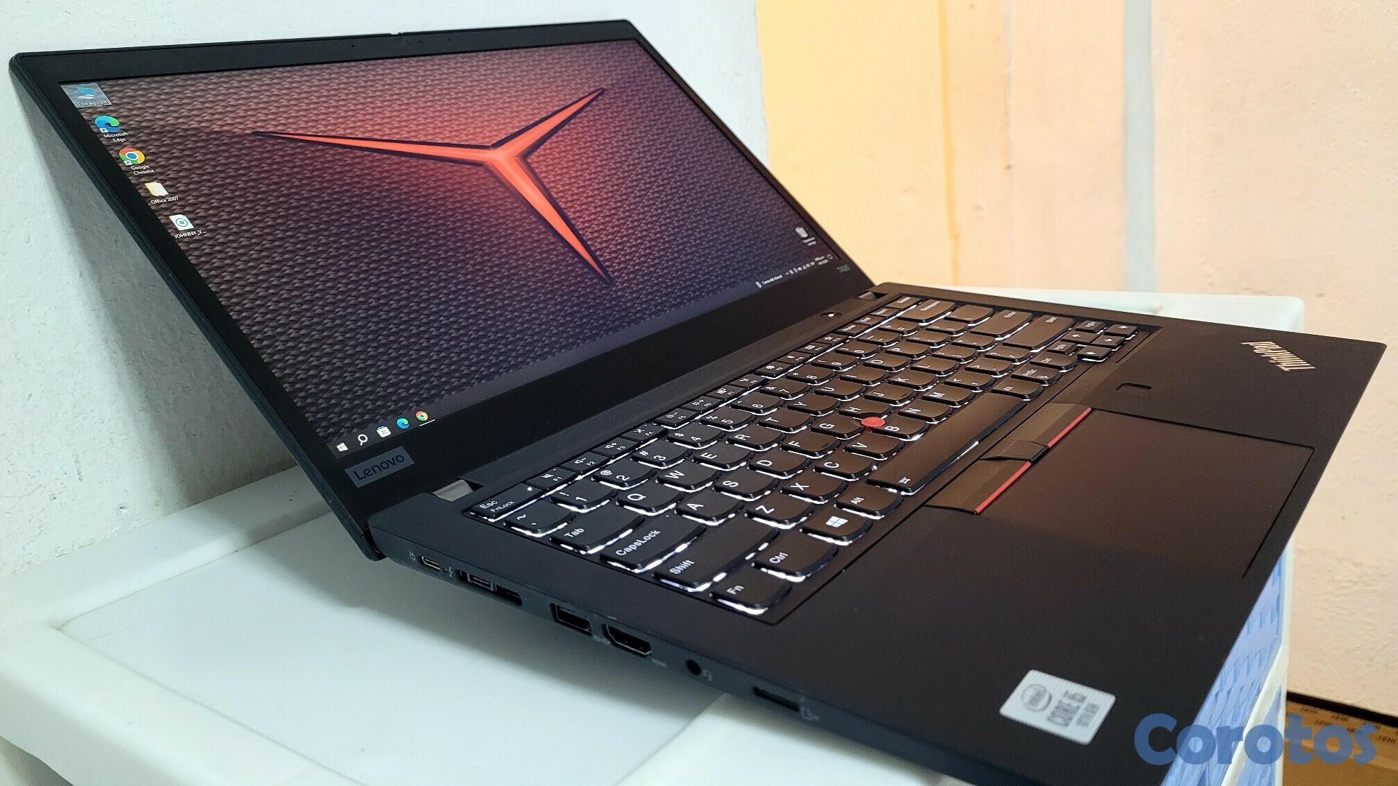 computadoras y laptops - Lenovo T490 14 Pulg Core i5 10th Gen Ram 16gb ddr4 Video 8gb Full ips 2