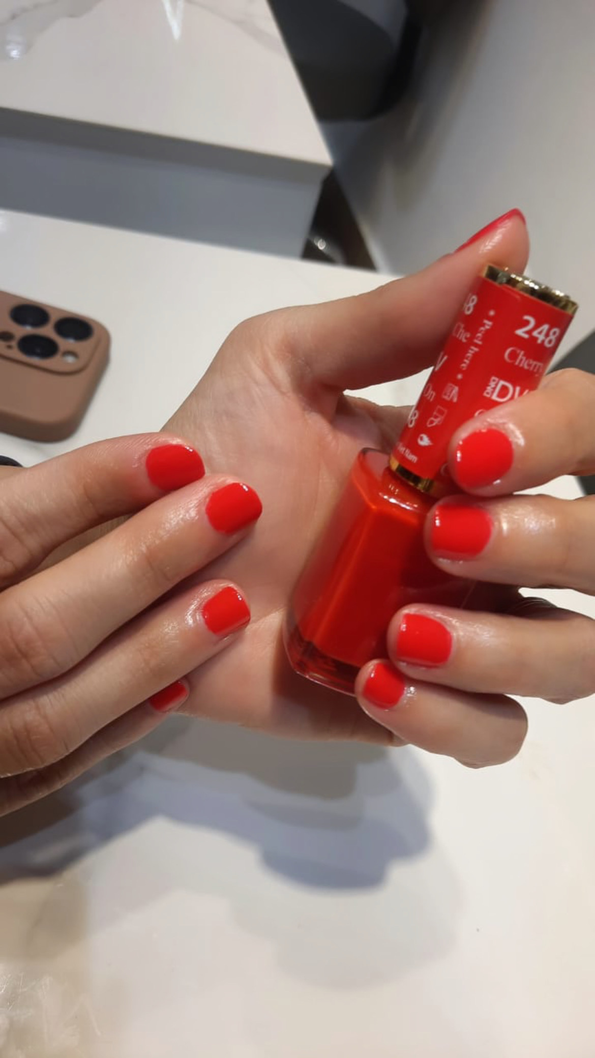 empleos disponibles - salón de belleza en arroyo hondo, solicita Shampoonier y manicurista  3