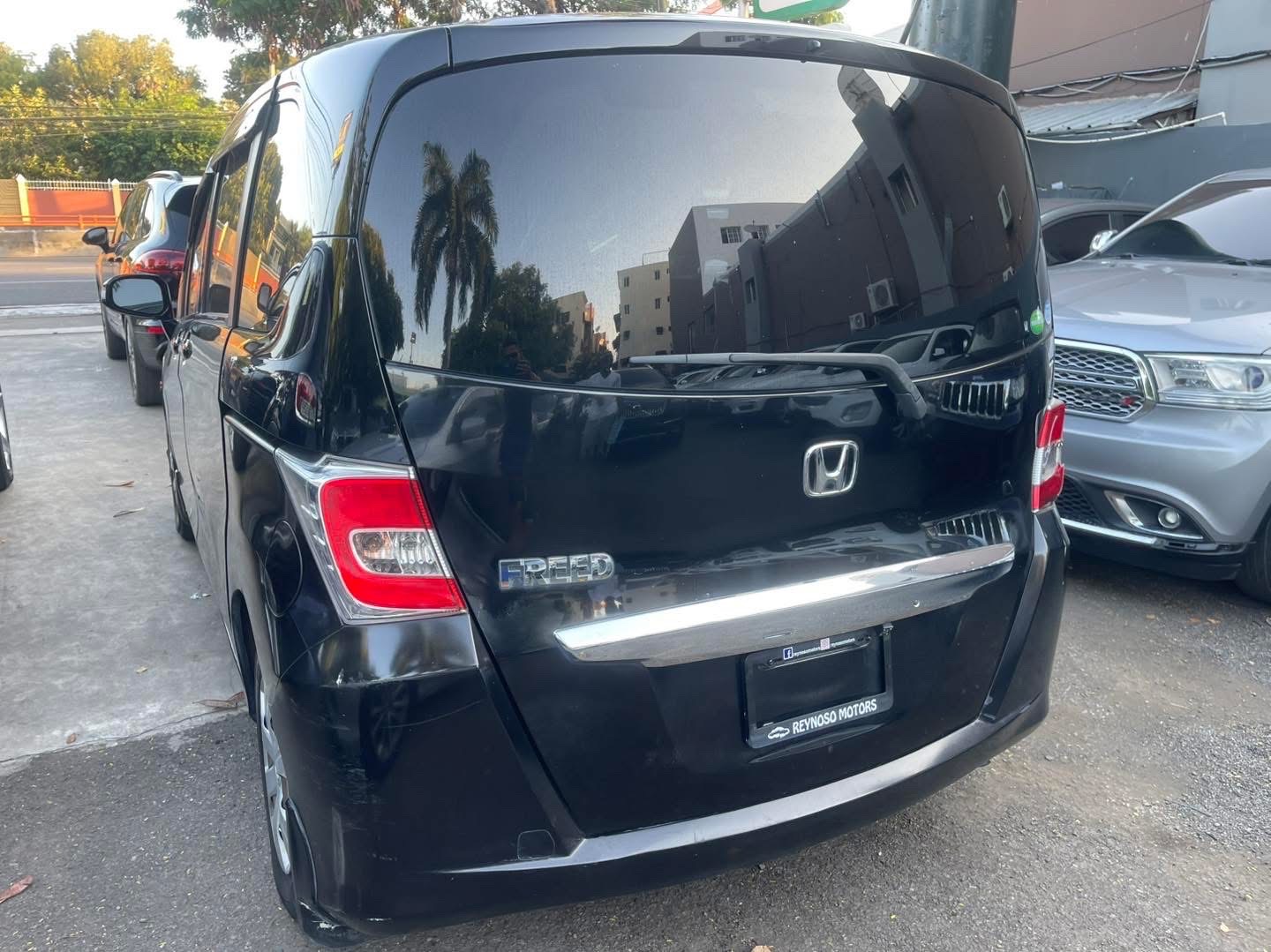 jeepetas y camionetas - HONDA  FREED 2015 2