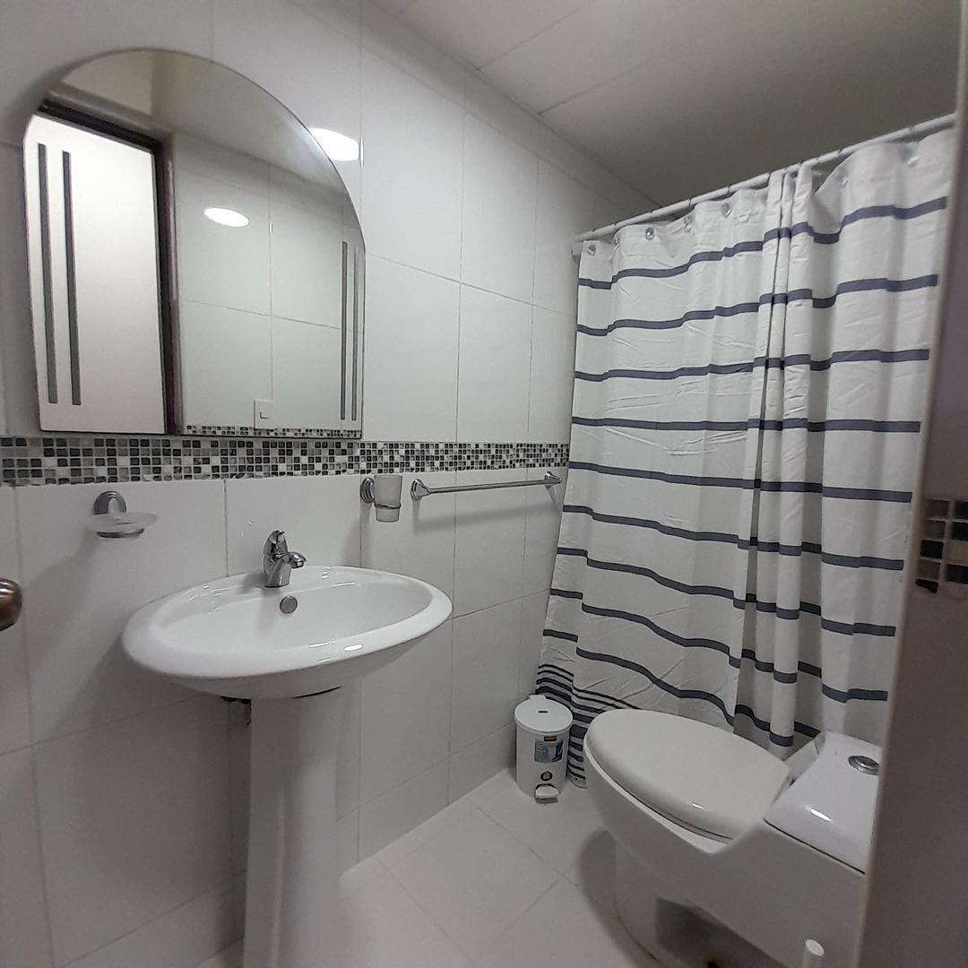 apartamentos - Se alquila apartamento amueblado con terraza en Bella Vista. 6