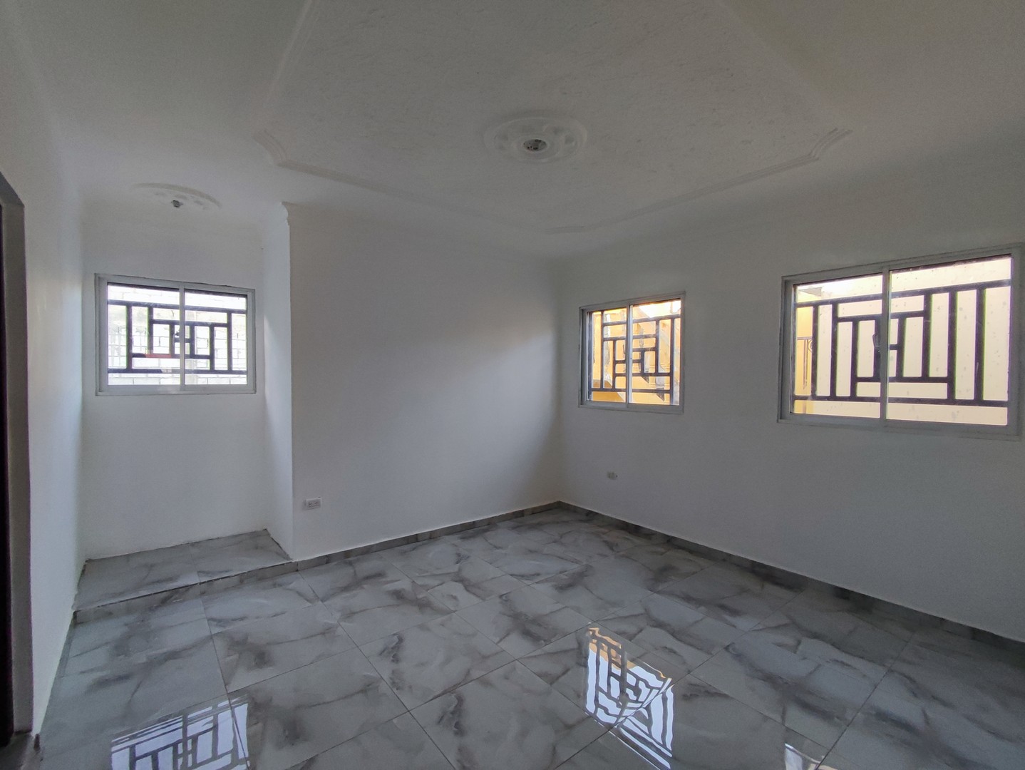 apartamentos - Se Renta Apartamento Nuevo en Sarmiento. 1