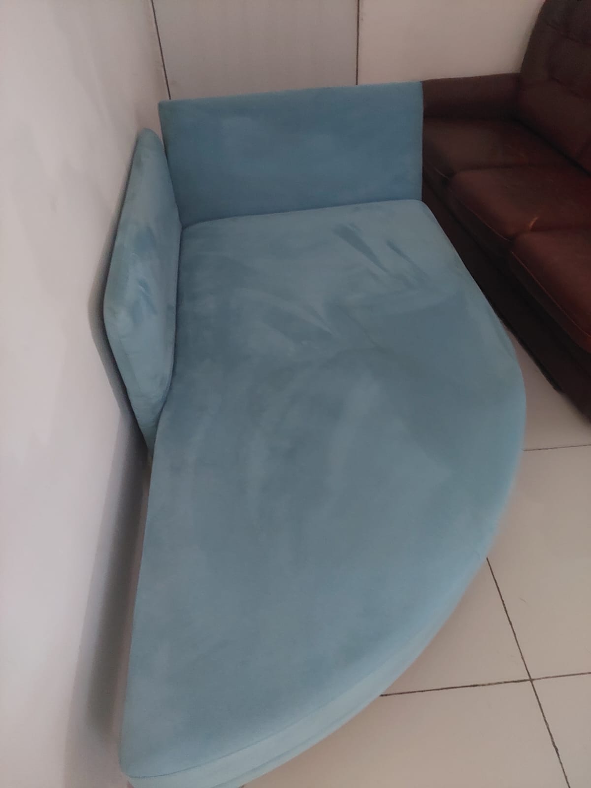 muebles y colchones - Sofá Seccional Curvo Azul Claro - Importado de Sui 2