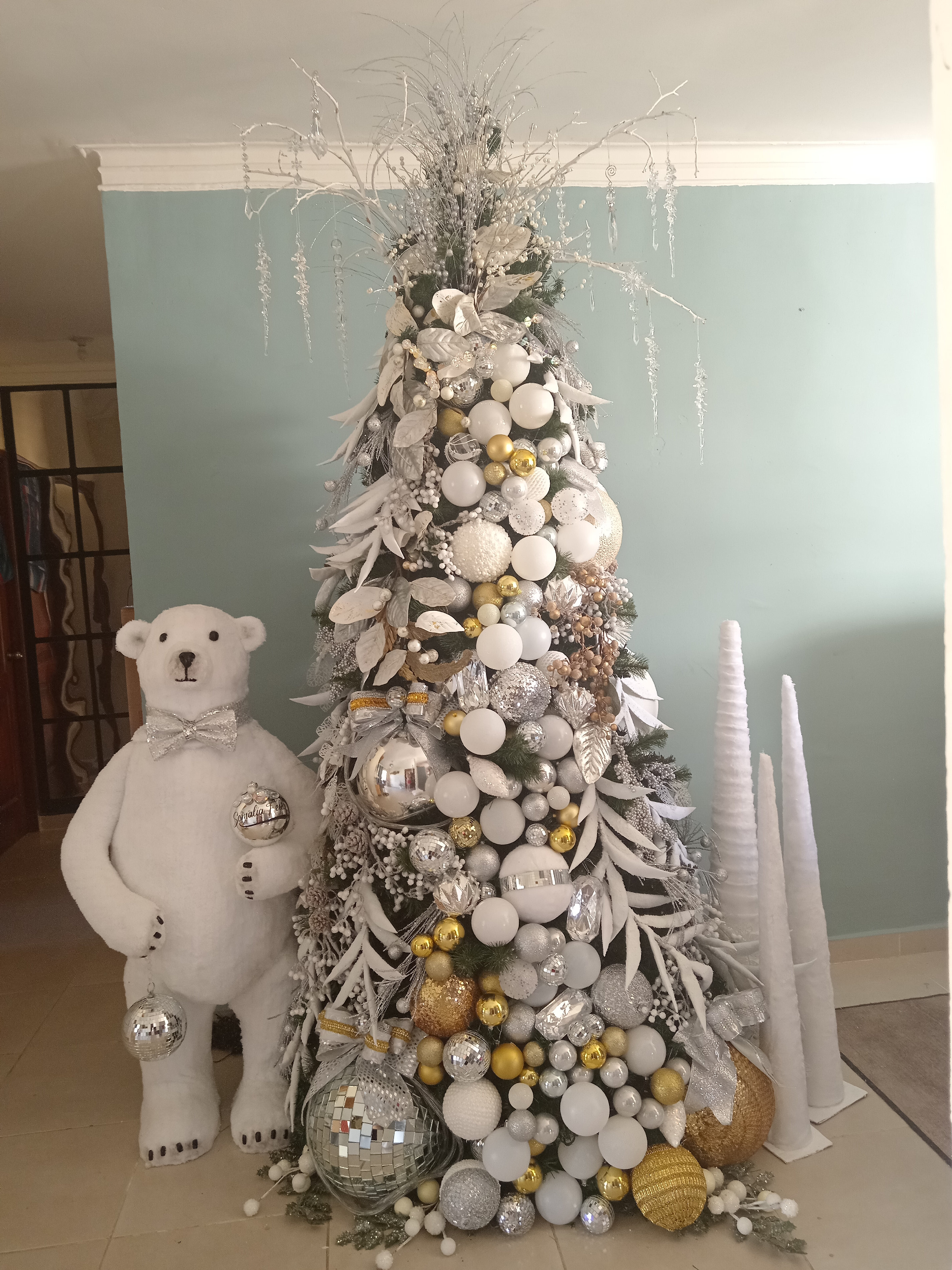 decoración y accesorios - Alquiler de arbol de navidad 0