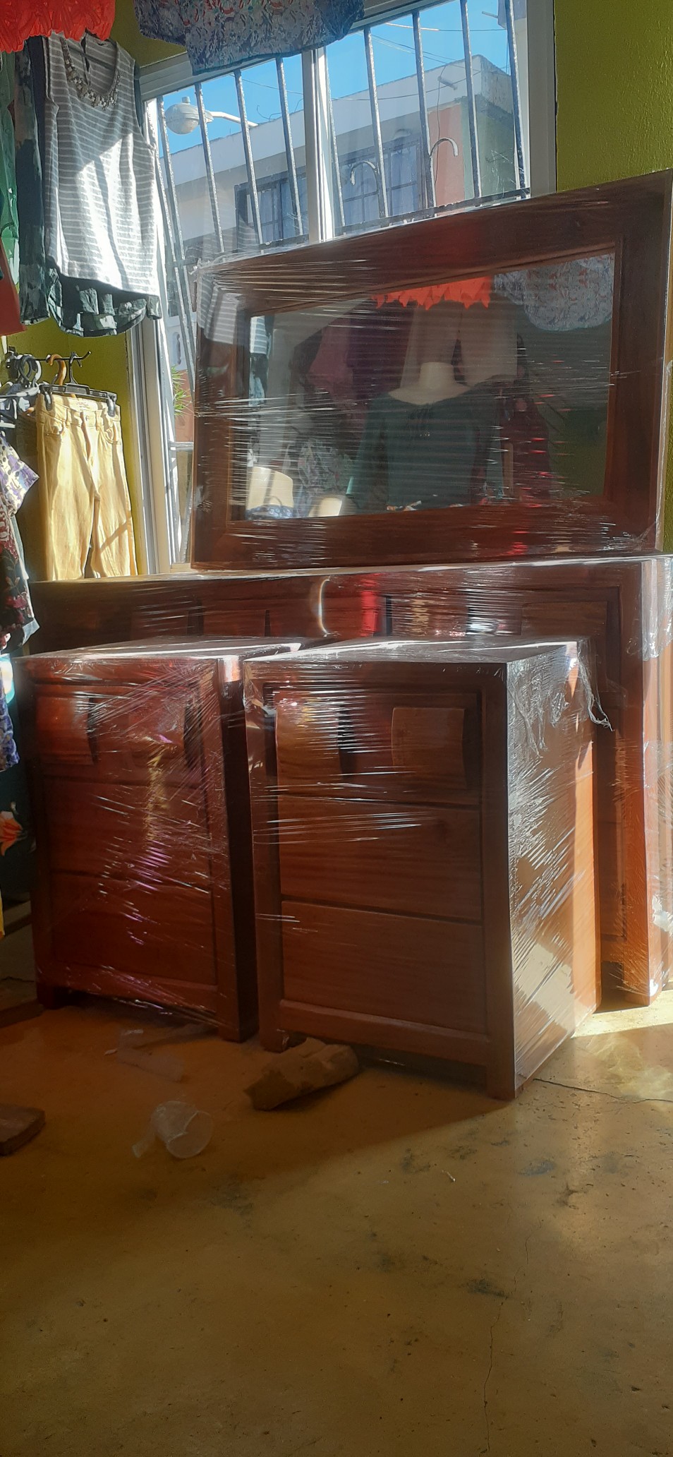 muebles y colchones - Dormitorio en Caoba 2