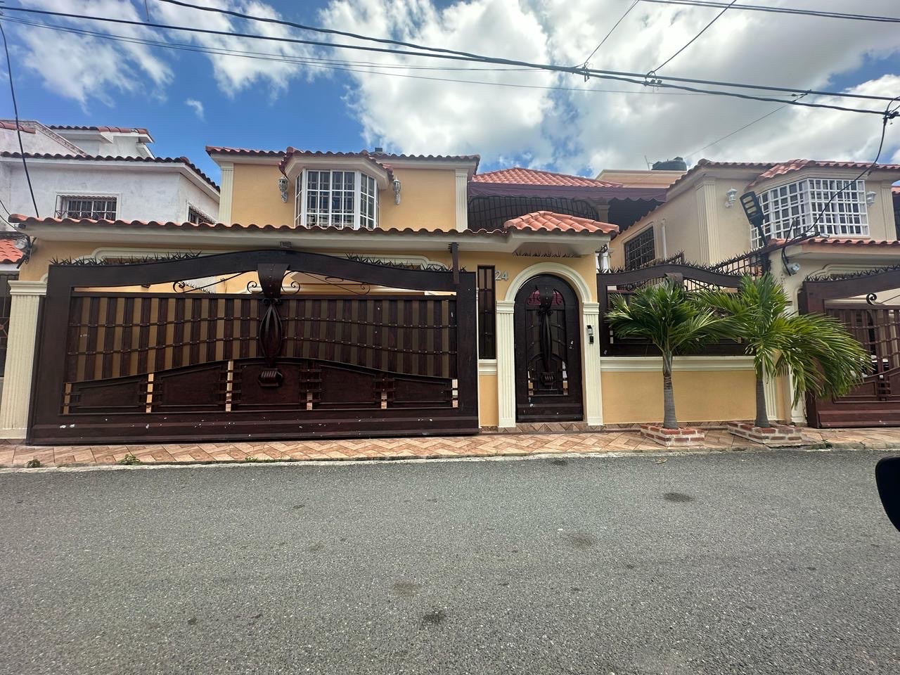 casas - hermosa casa en el mirador del este 0