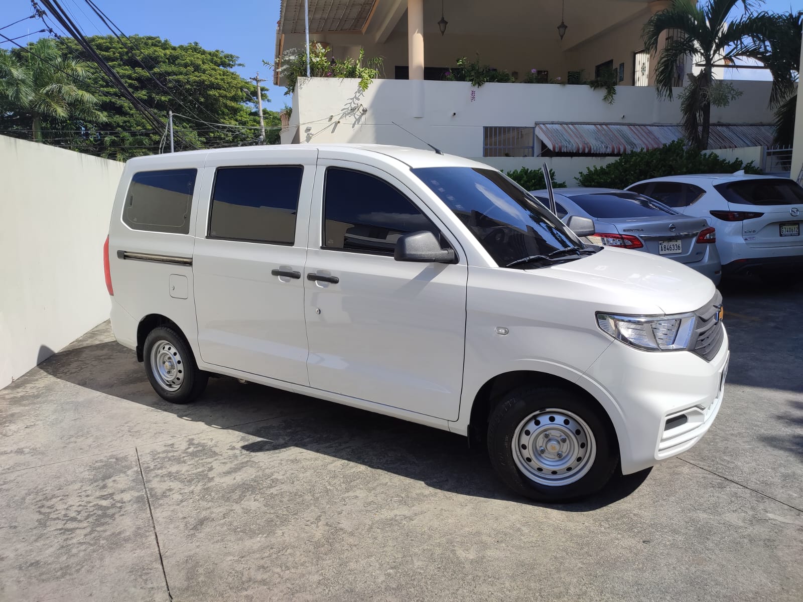 carros - Chevrolet VAN N400  0