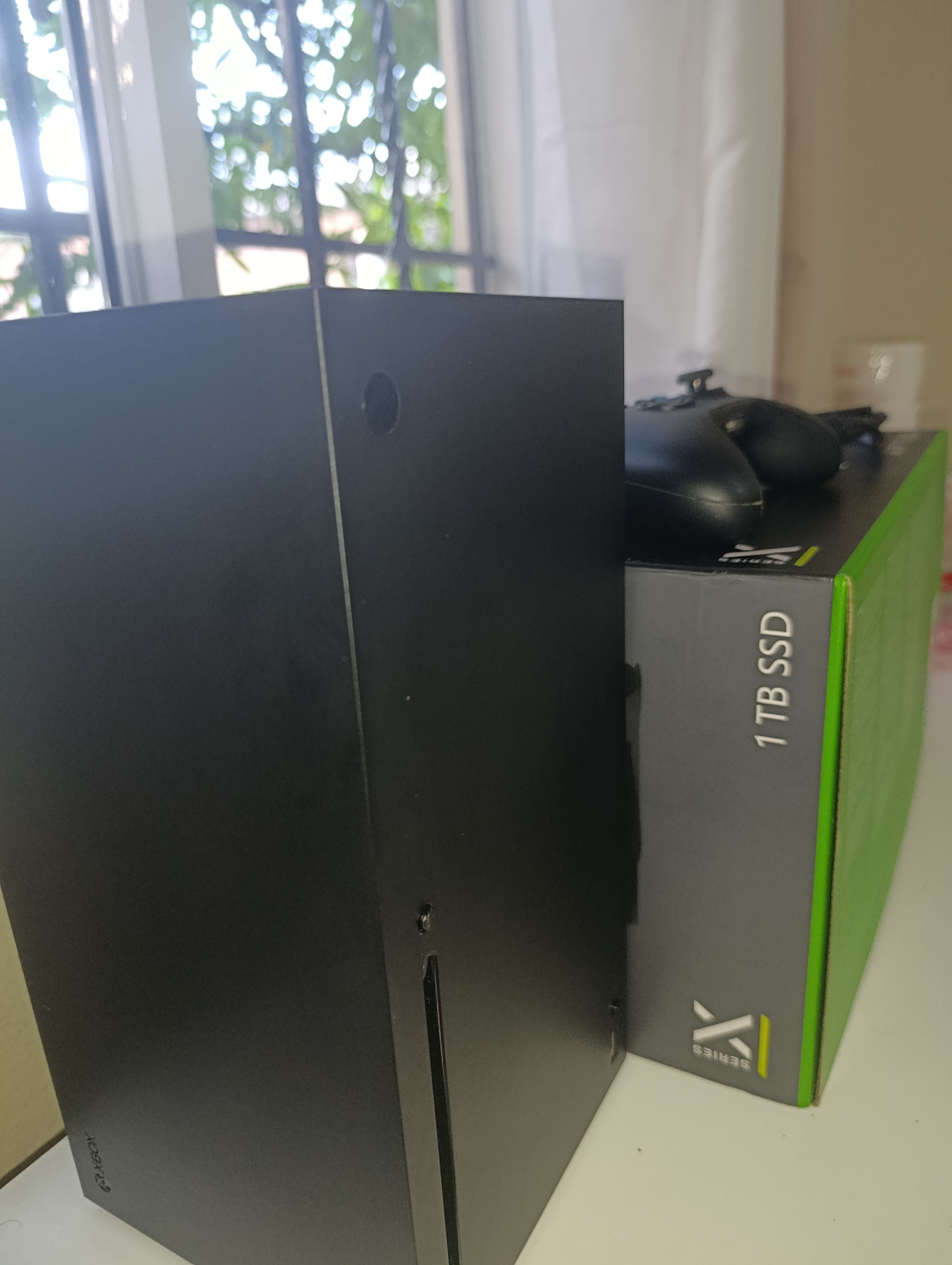 consolas y videojuegos - VENDO XBOX SERIES X — RD$17,000 NEGOCIABLES 3