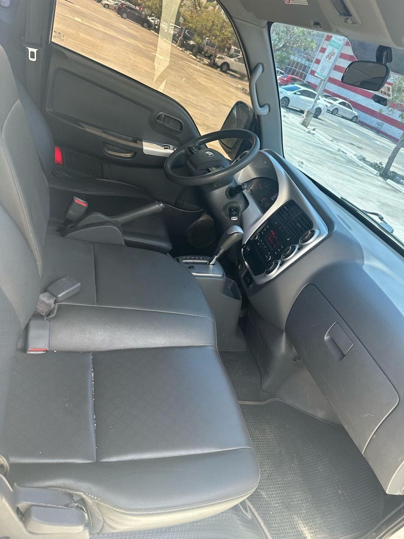 camiones y vehiculos pesados - KIA BONGO III 2018 automático  3