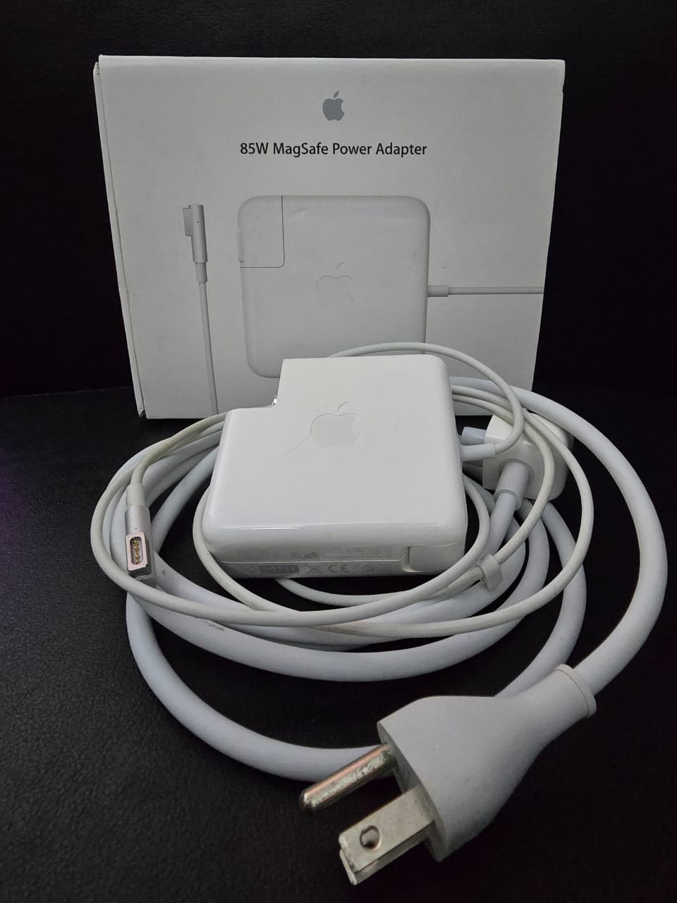 computadoras y laptops - Cargador para Macbook Magsafe 85w Original 0