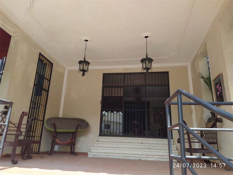 casas - Venta de casa en arroyo hondo 2 con piscina Distrito Nacional 6