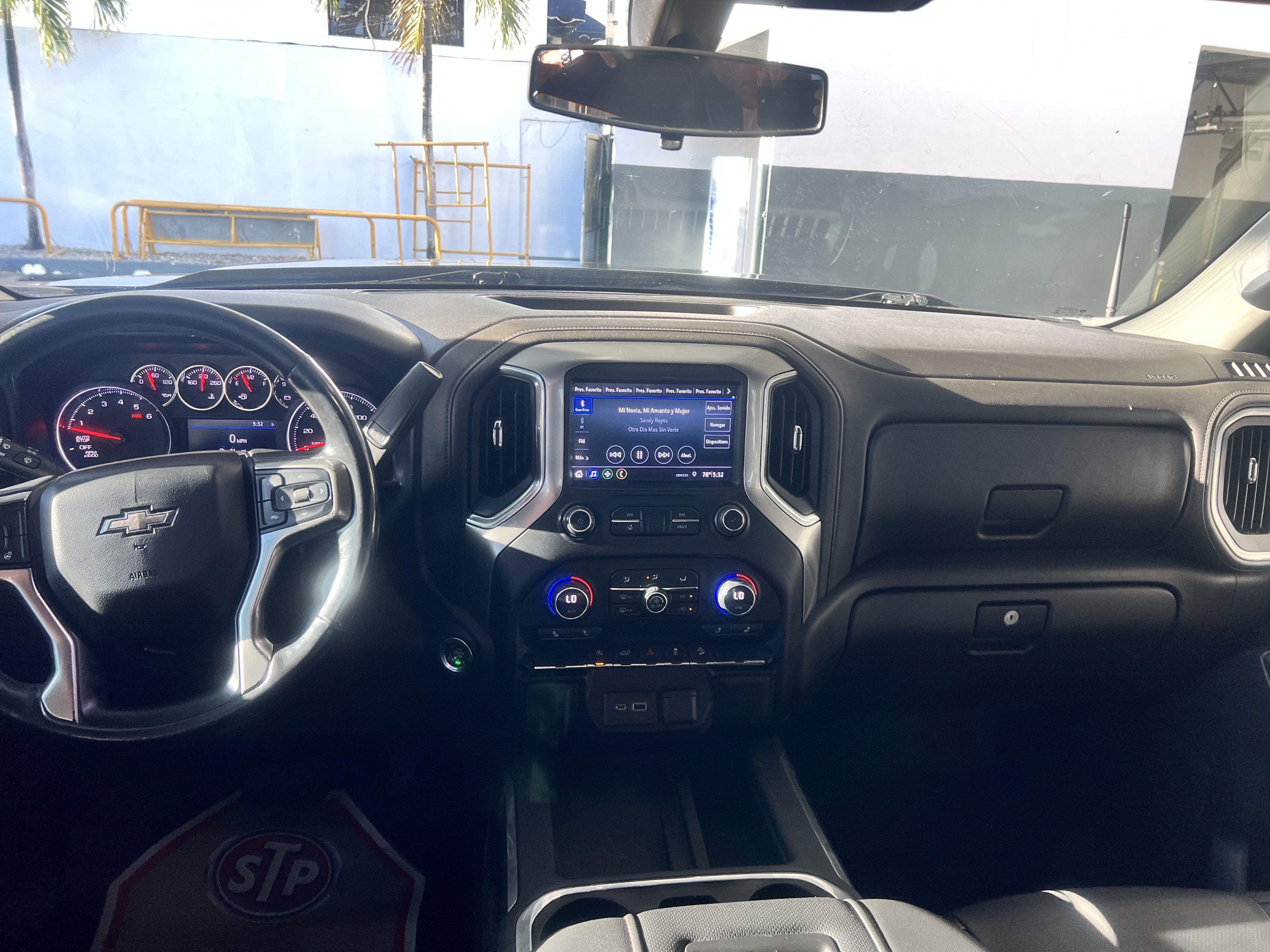 jeepetas y camionetas - cheveolet silverado 2019 RST 2