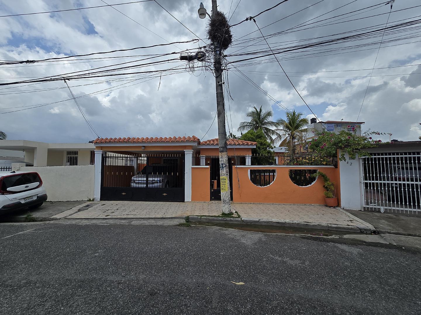 casas - CASA 4H URB MAXIMO GOMEZ 1