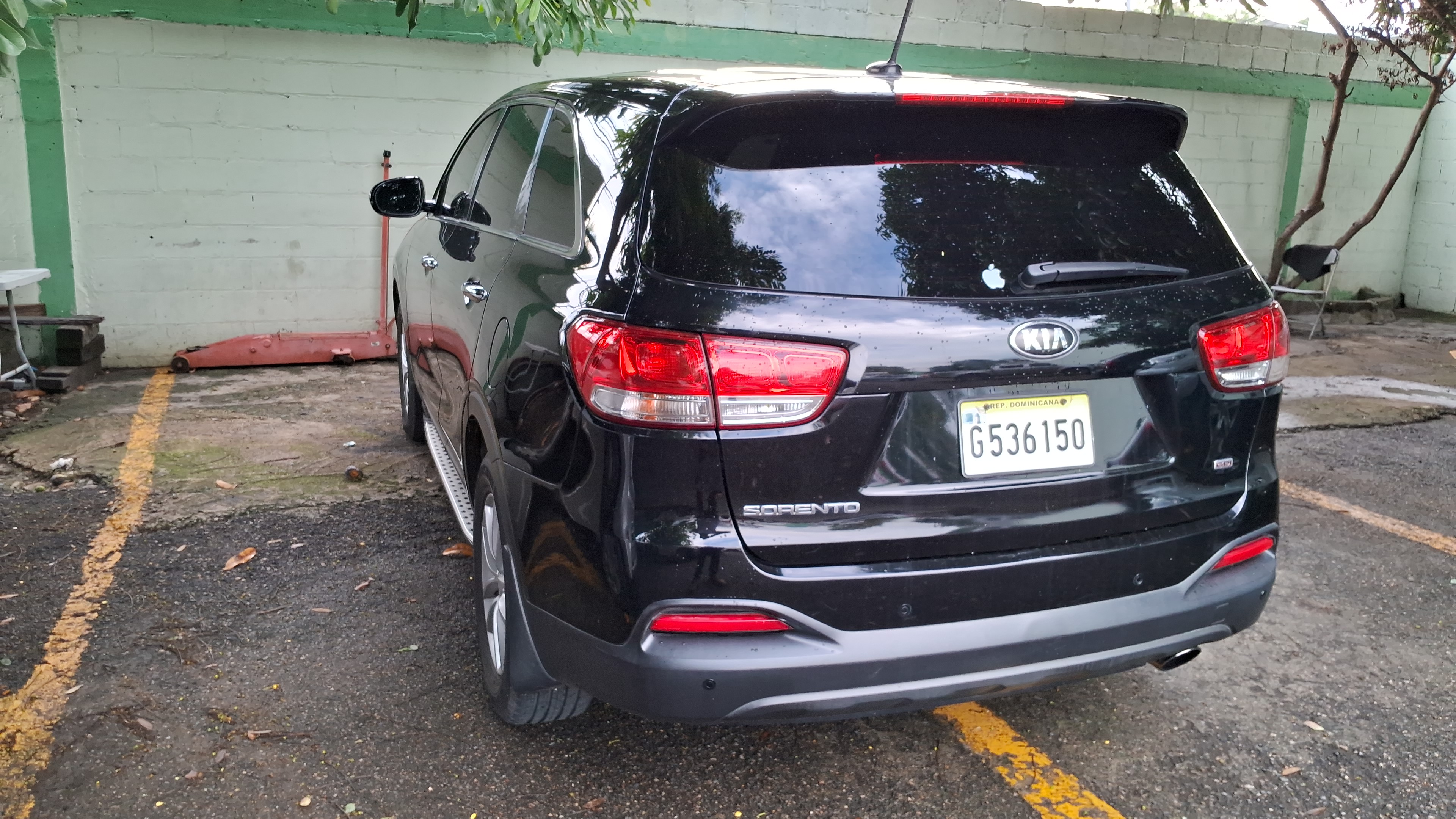 jeepetas y camionetas - Kia Sorento 2017 Nueva en Santiago Villa Olga.  4