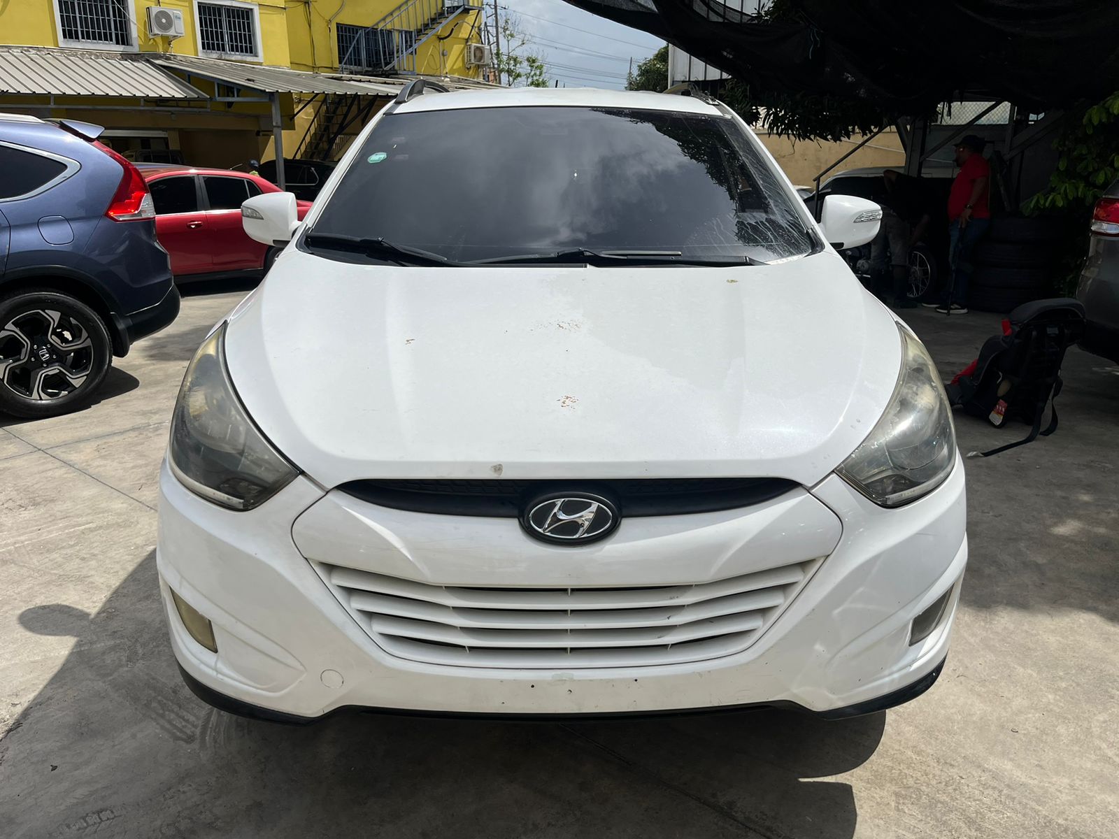 jeepetas y camionetas - Hyundai Tucson 2011 600,000 NEGOCIABLE 