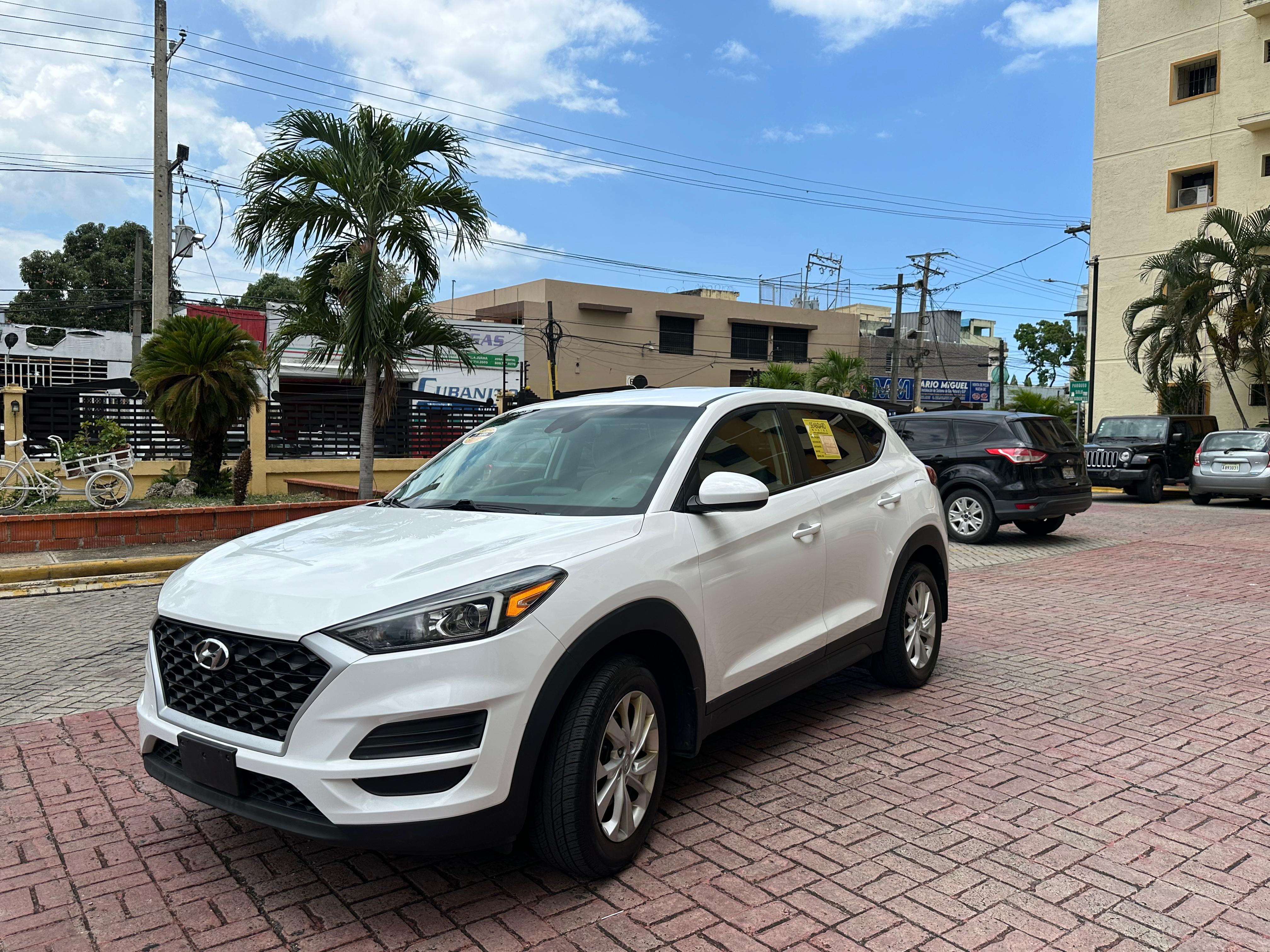 jeepetas y camionetas - HYUNDAI TUCSON SE 19 CLEAN  0