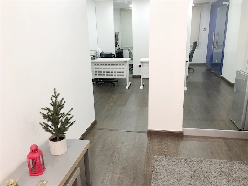 oficinas y locales comerciales - Local céntrico en Naco  3