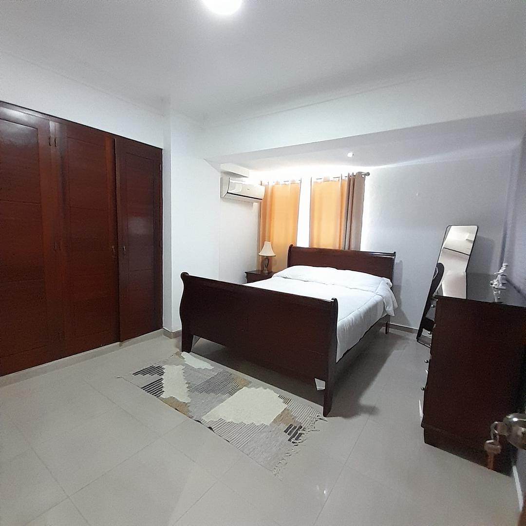 apartamentos - Se alquila apartamento amueblado con terraza en Bella Vista. 7