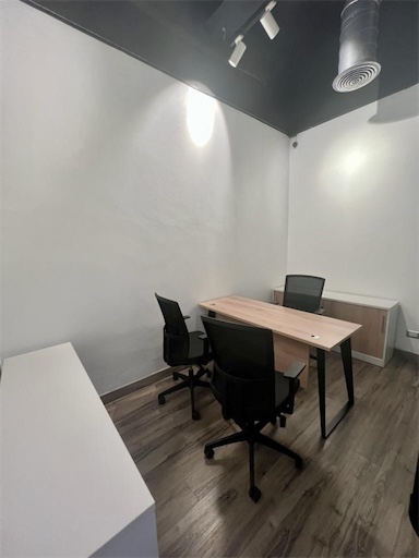 oficinas y locales comerciales - Local amueblado en el millon 4