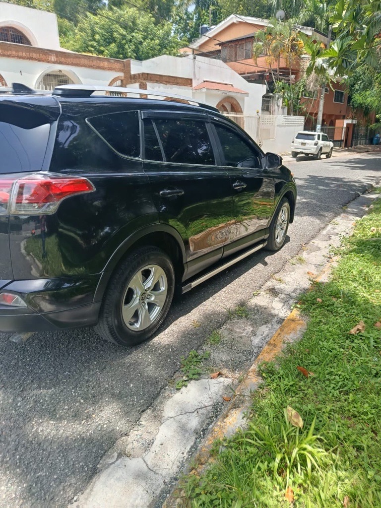 jeepetas y camionetas - TOYOTA RAV4 2016 3