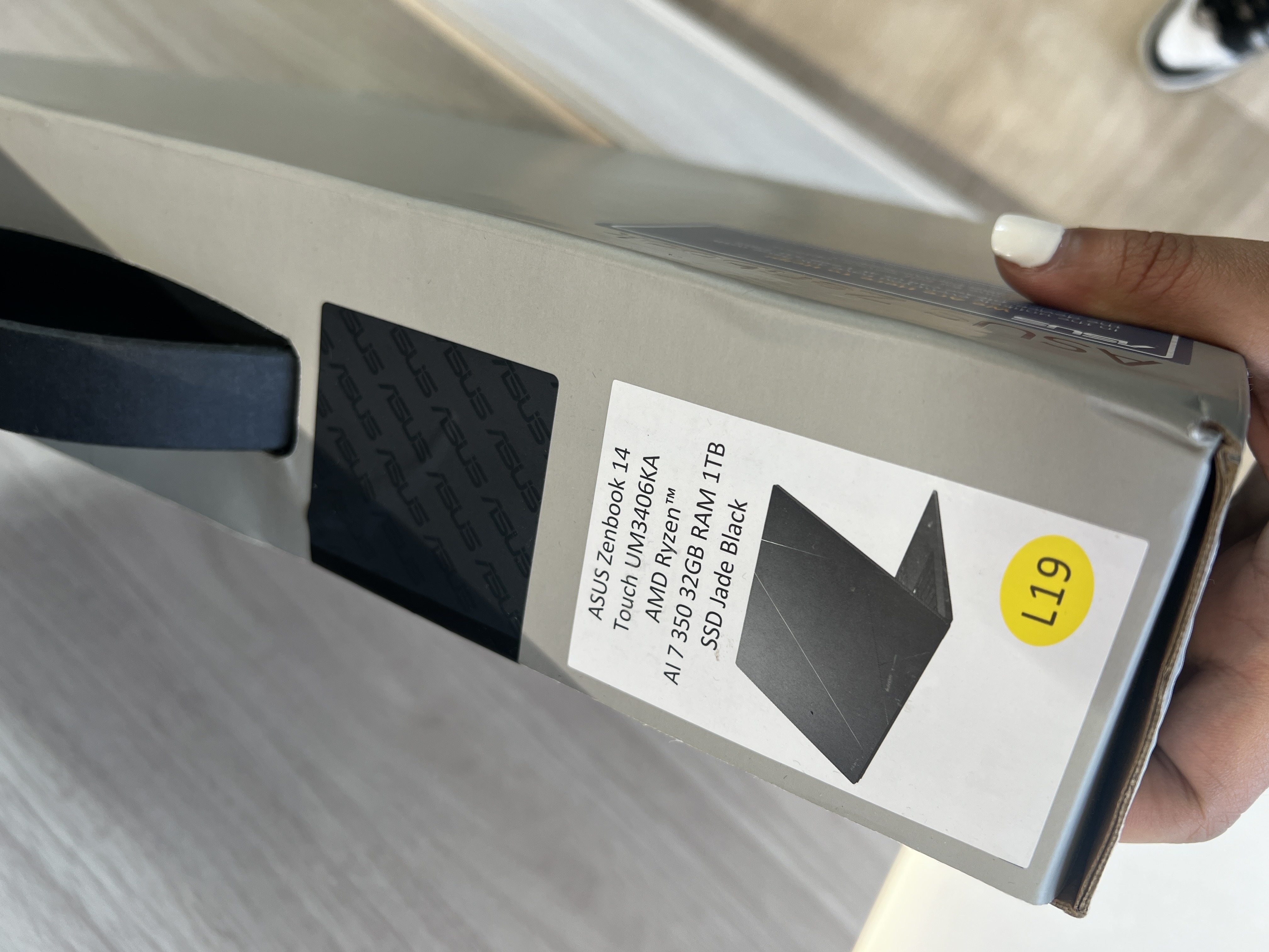 computadoras y laptops - ASUS ZENBOOK UM3406K 14.0” OLED WUXGA RYZEN 7Ai 350 32GB RAM 1TB  2