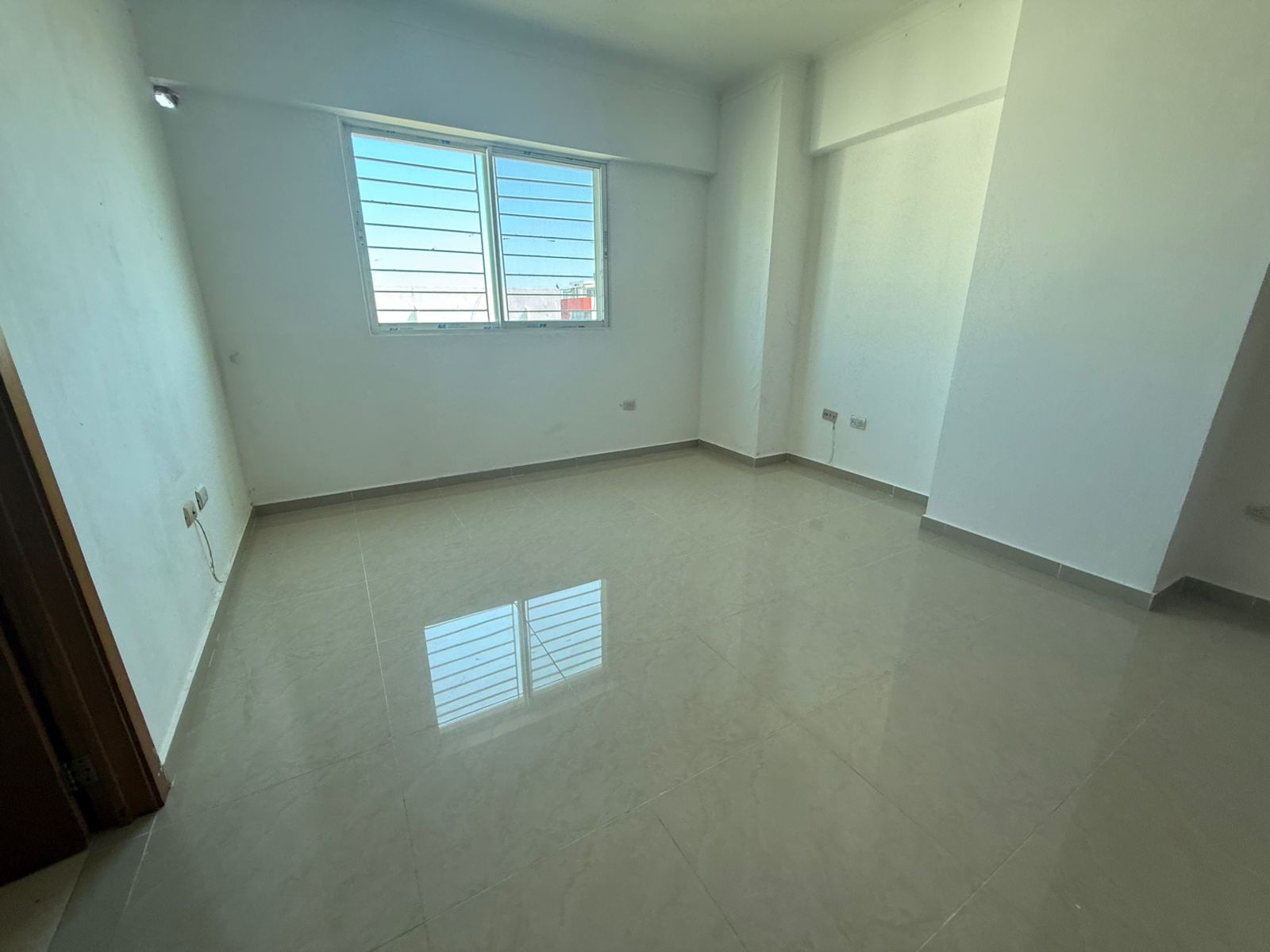 apartamentos - Alquilo en la Av. Independencia  2
