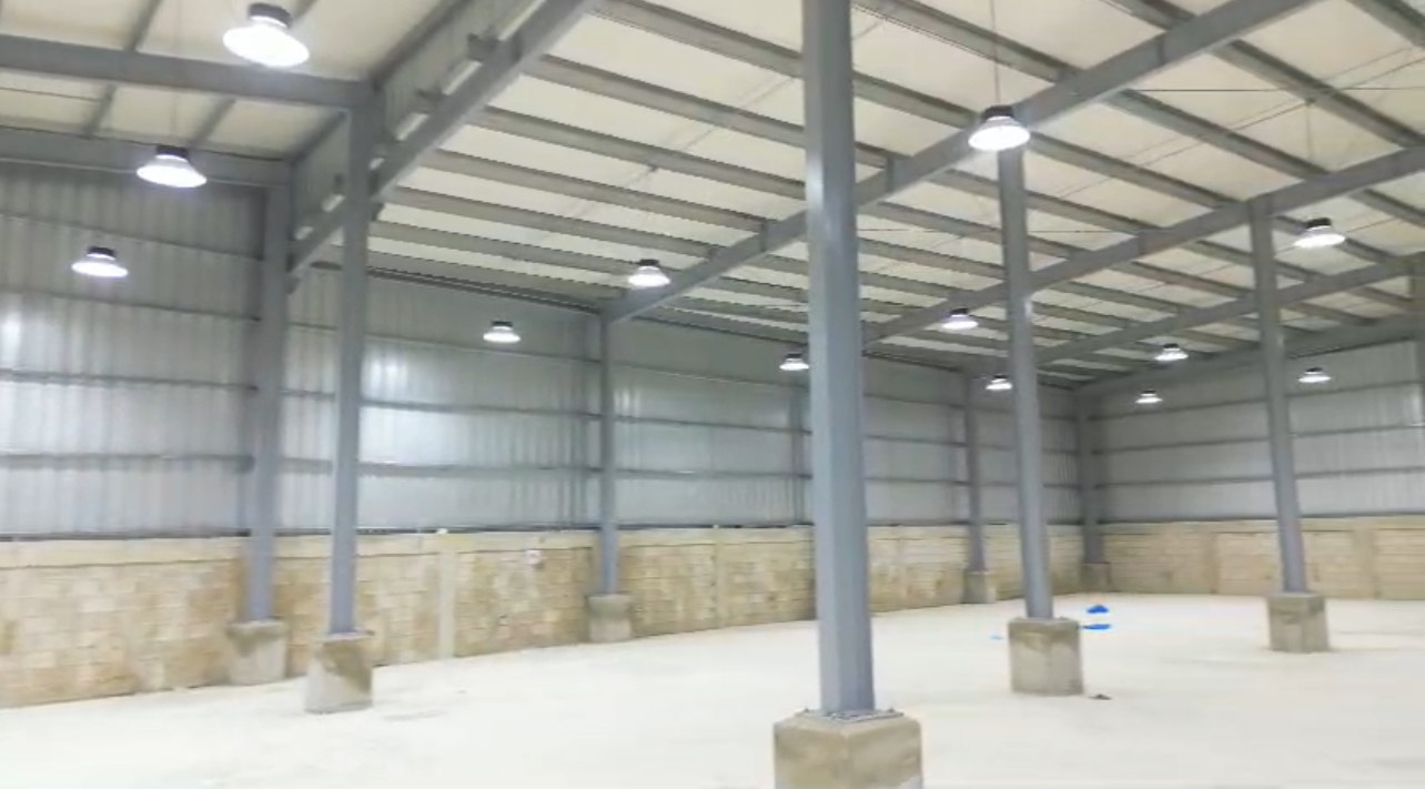 oficinas y locales comerciales - Alquilo Nave Industrial en el centro de Bávaro 2