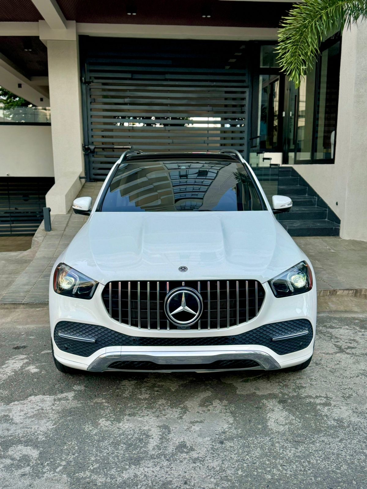 jeepetas y camionetas - MERCEDES BENZ GLE 350 AñO: 2020
papeles y mantenimiento al dia.

59,000 kms 1