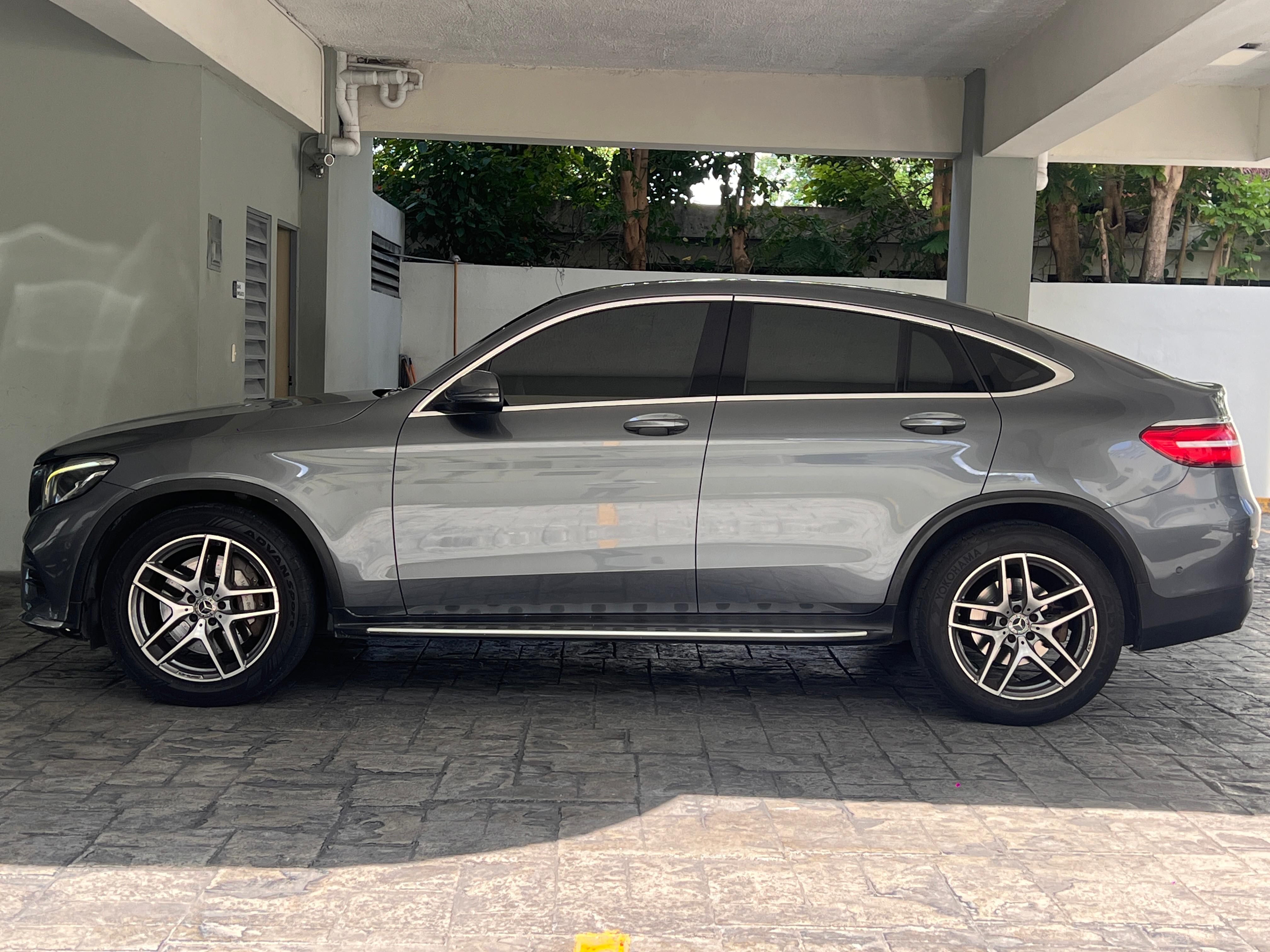 jeepetas y camionetas - Mercedes Benz Clase GLC 250 4Matic Copue 2018 7
