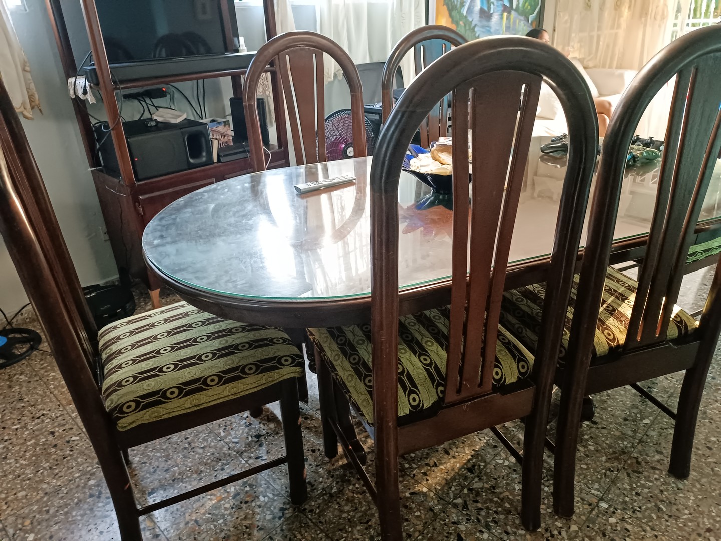 muebles y colchones - Comedor de caoba de 6 sillas 2