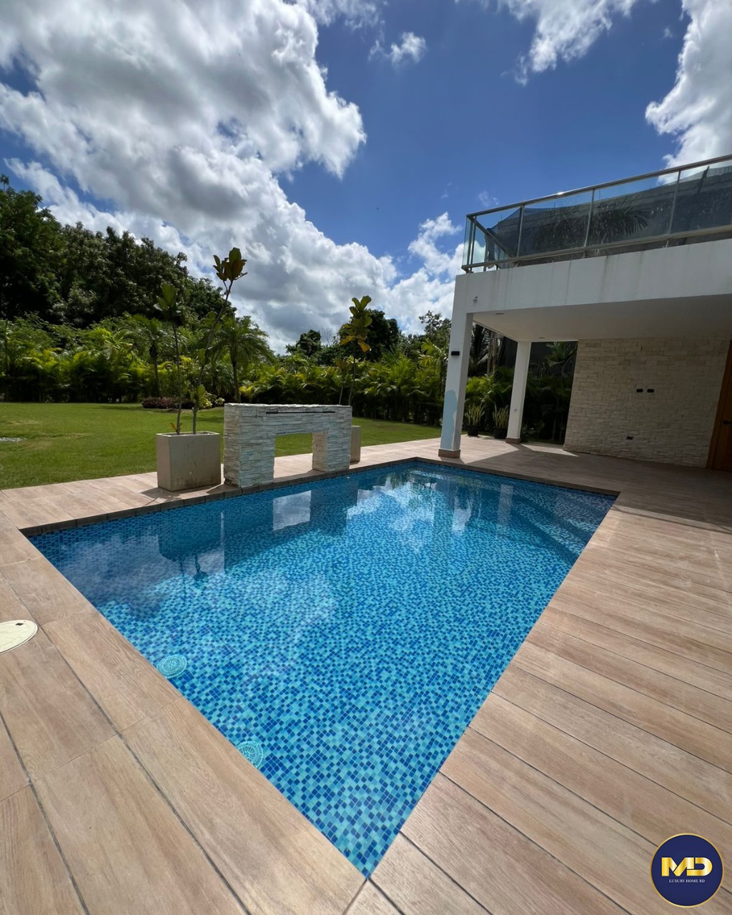 casas vacacionales y villas -  SE VENDE VILLA DE LUJO CON PISCINA Y TERRAZA  UBICADA EN PLAYA NUEVA ROMANA 9