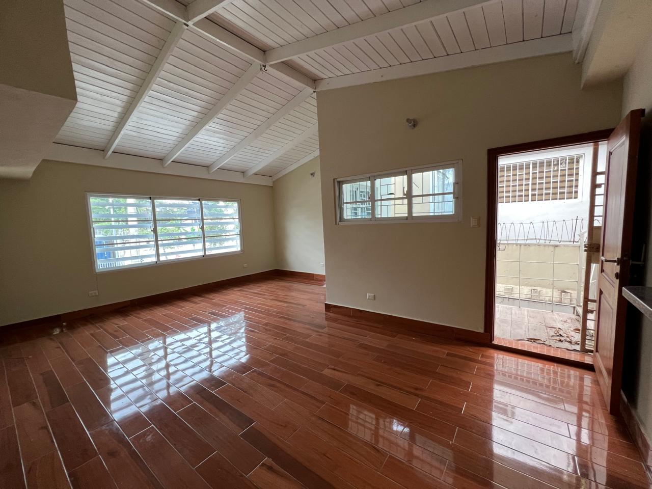 casas - Casa en alquiler en Los prados Comercial 6