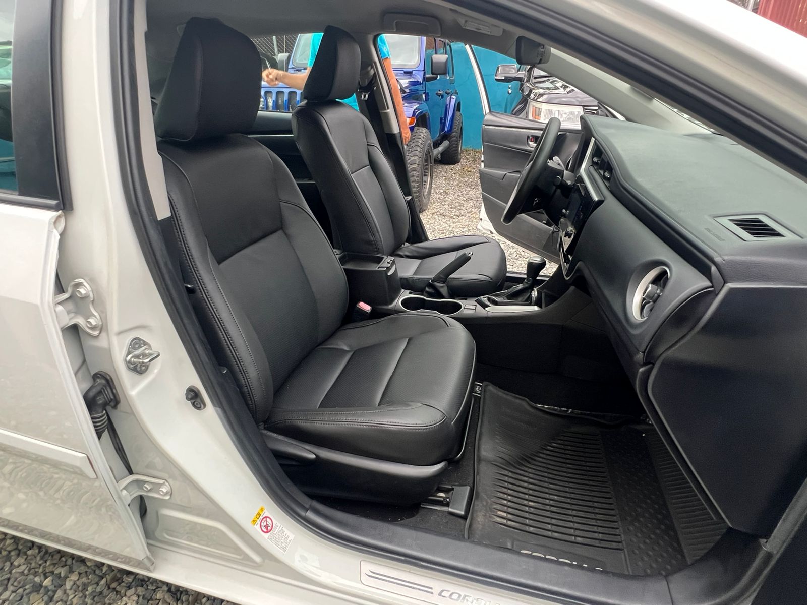 carros - toyota corolla 2018 8