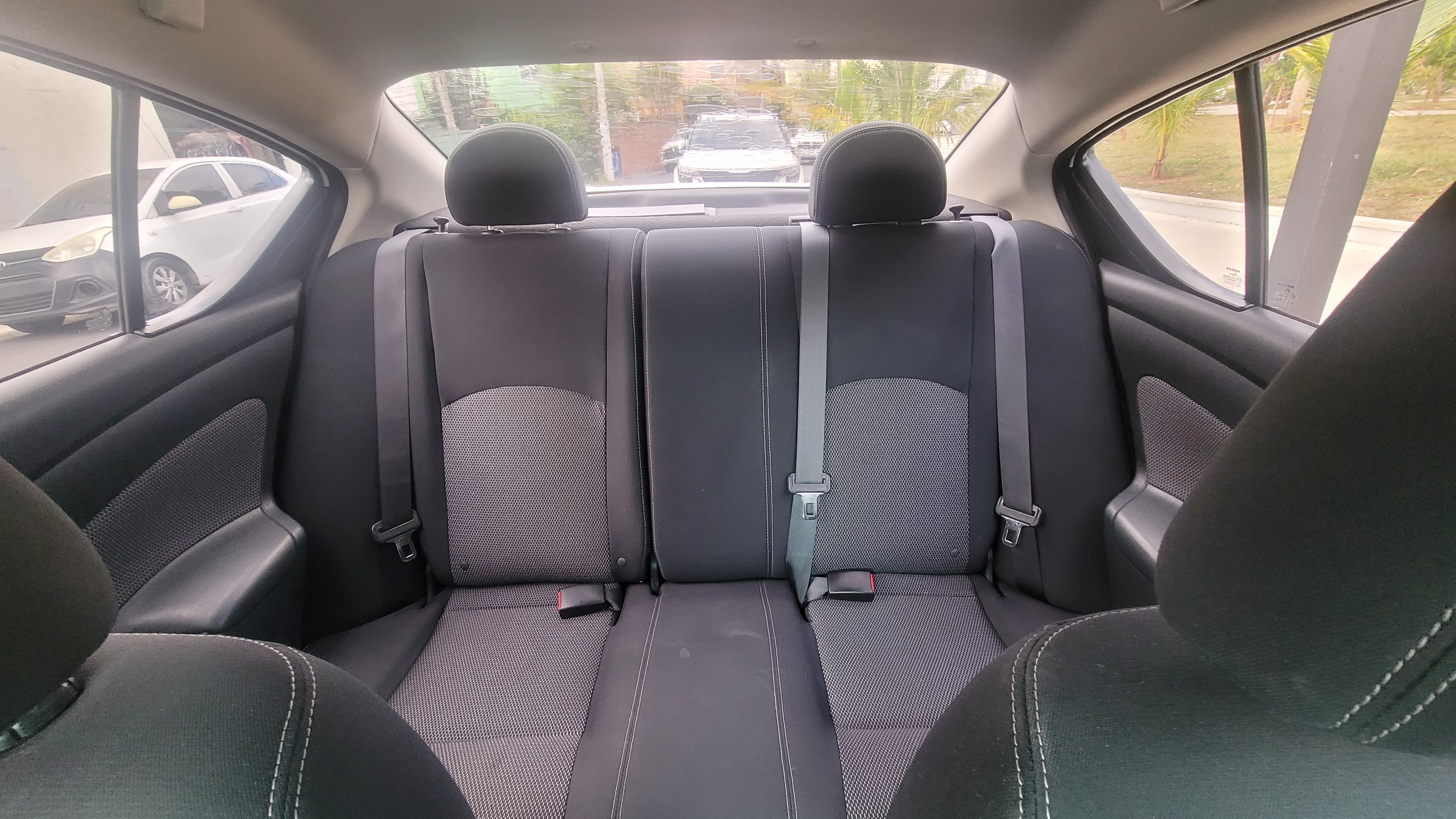 carros - Nissan Versa SV 2016
Guía multifuncional
)(Sistema ECO
 6