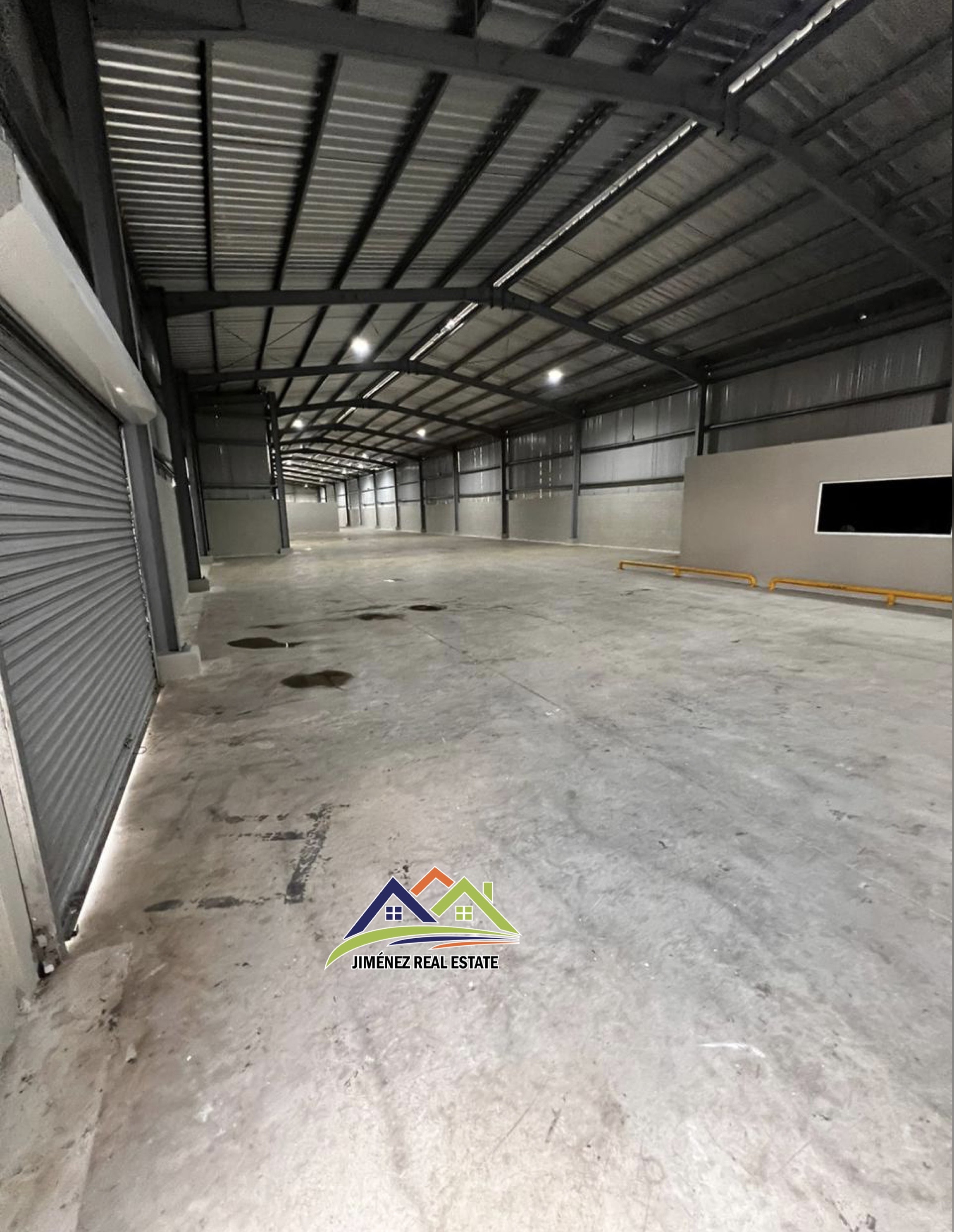 oficinas y locales comerciales - NAVE INDUSTRIAL EN RENTA EN SANTIAGO DE LOS CABALLEROS E 0