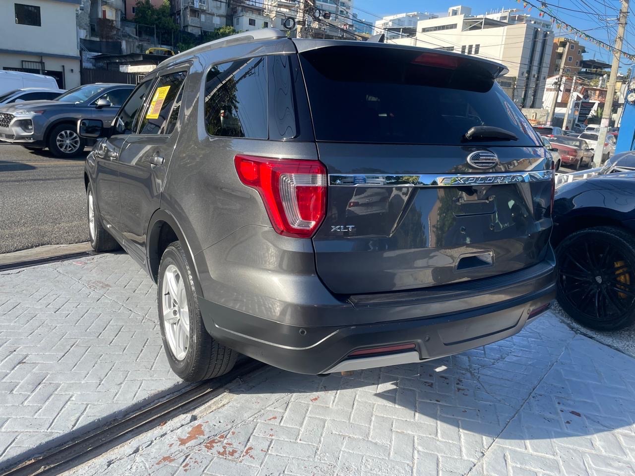 jeepetas y camionetas - Ford explorer XLT 2019  4