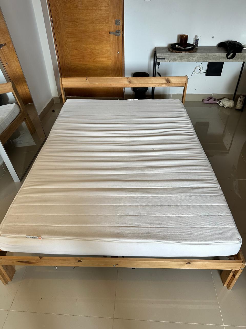 muebles y colchones - Cama IKEA en $15,000 1