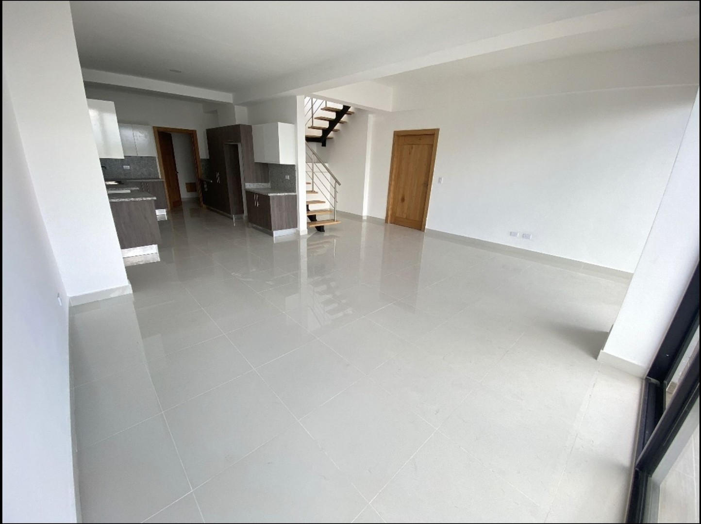 penthouses - El Millon penthouse 3 habitaciones 2.5 banos 3 parqueos 8