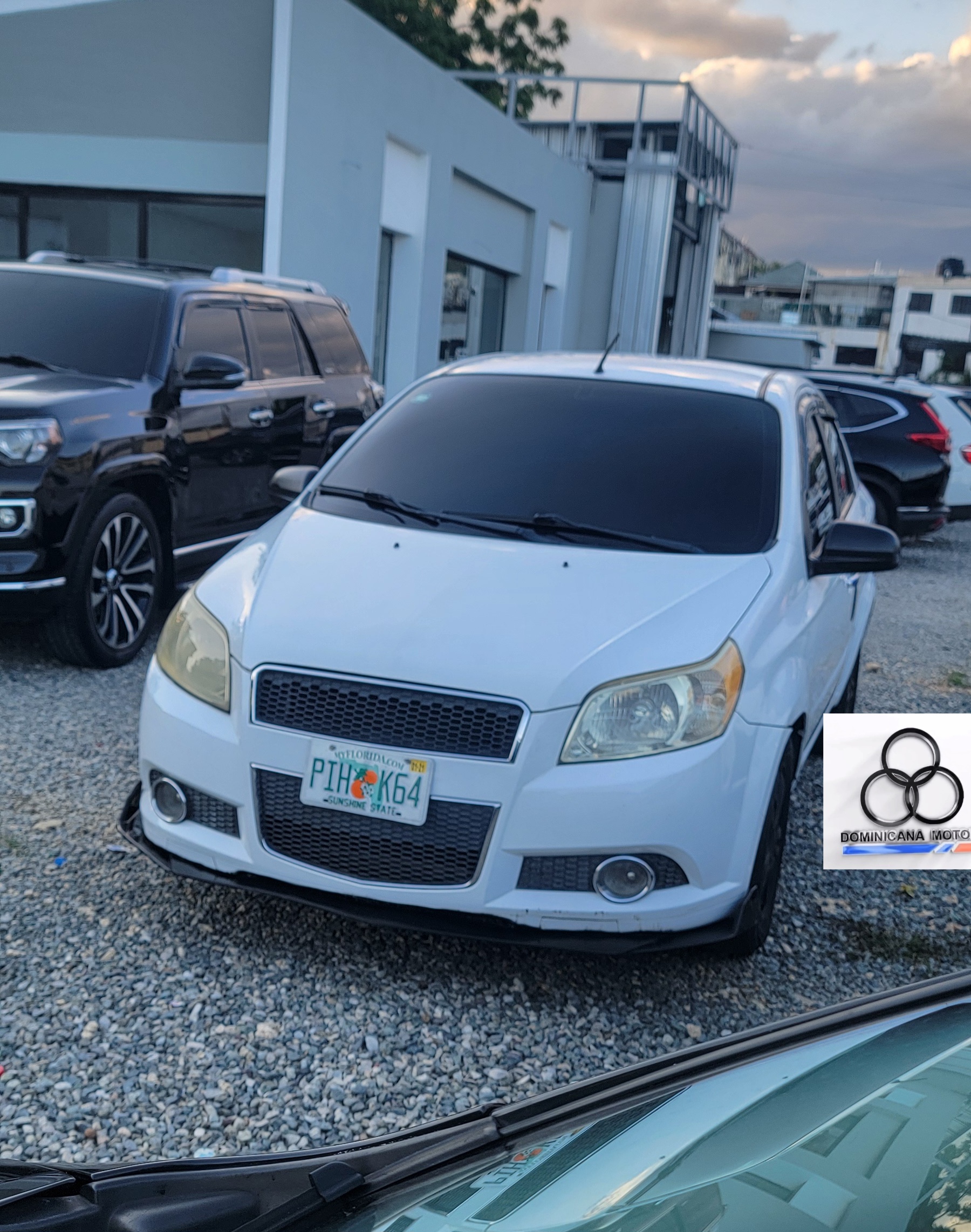 carros - CHEVROLET  AVEO 2014 1