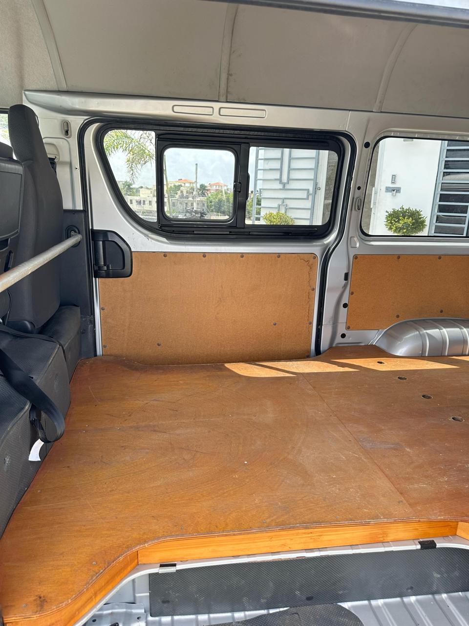 otros vehiculos - TOYOTA HIACE 2018✅ Precio 1,650,000  Recibimos tu  2