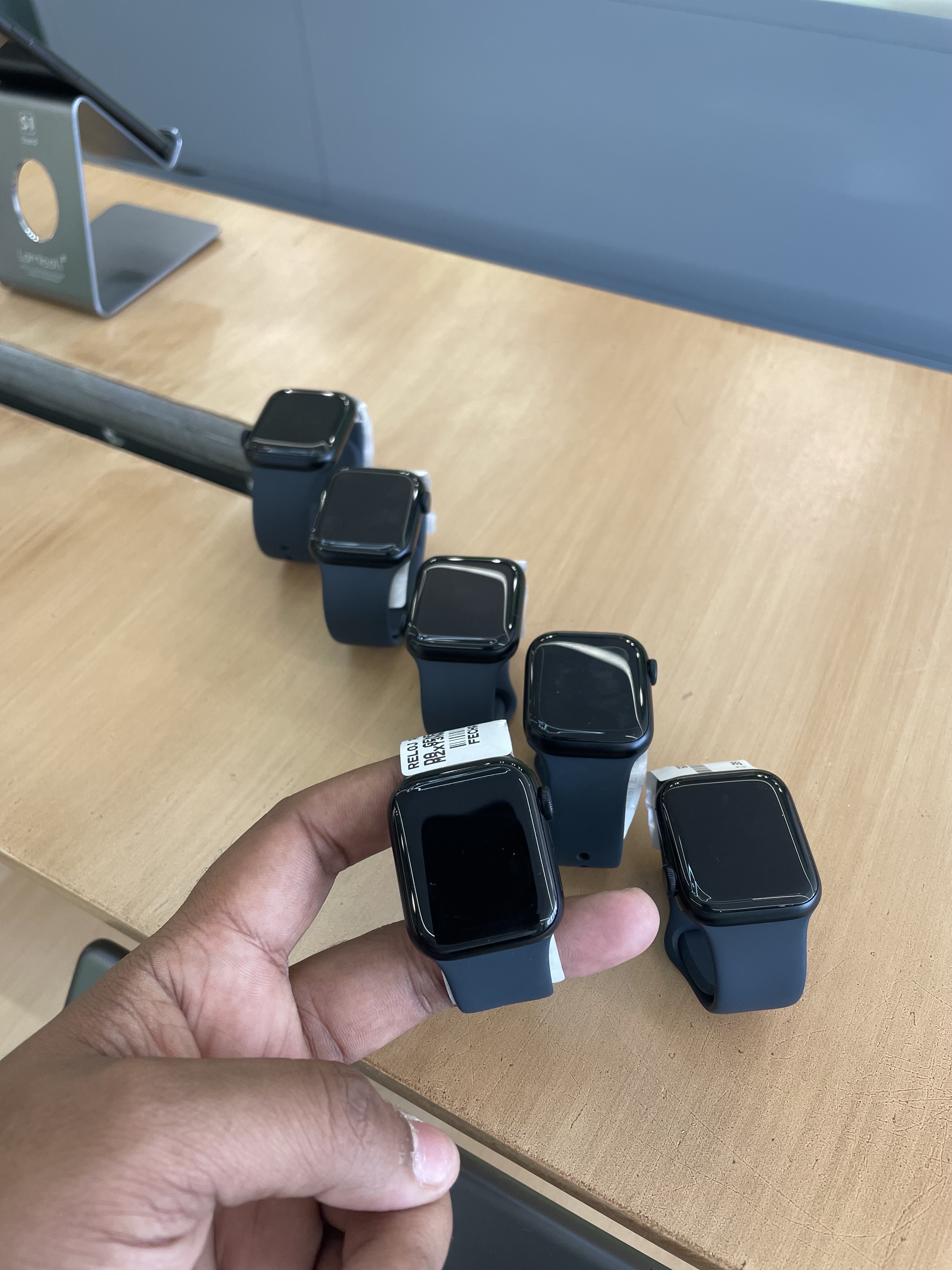 otros electronicos - APPLE WATCH SERIE SE (2DA GENERACIÓN)41MM 1